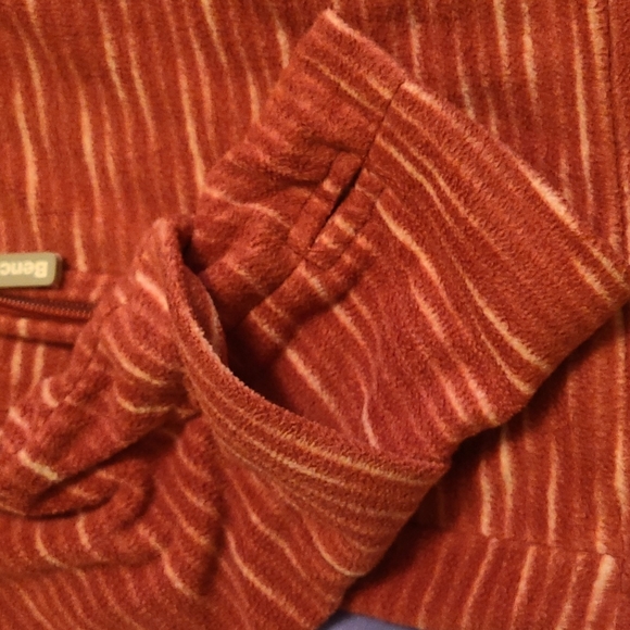 Bench sweater - Picture 5 of 6